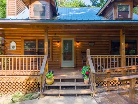 Exterior - 306 Springbrook Dr, Franklin, NC 28734 photo 7 of 36