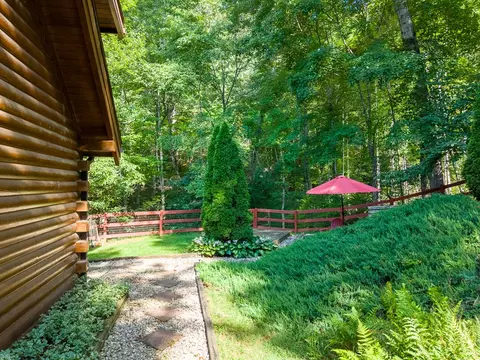Exterior - 306 Springbrook Dr, Franklin, NC 28734 photo 26 of 36