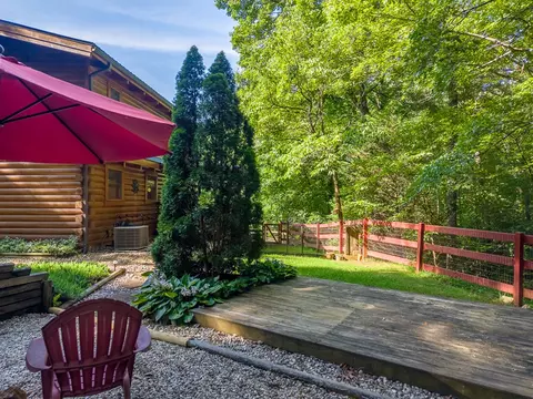 Exterior - 306 Springbrook Dr, Franklin, NC 28734 photo 29 of 36
