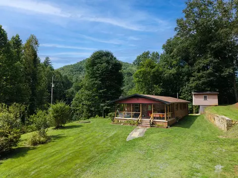 Exterior - 187 Garnet Rd, Sylva, NC 28779 photo 24 of 30