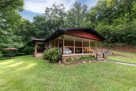 Exterior - 187 Garnet Rd, Sylva, NC 28779 photo 11 of 30