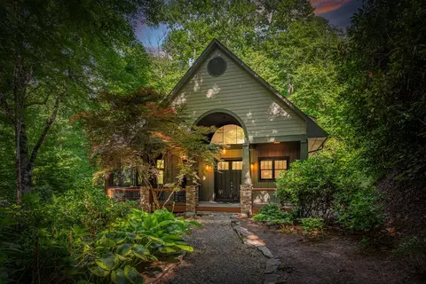 35 Flint Ridge Rd, Bryson City, NC 28713