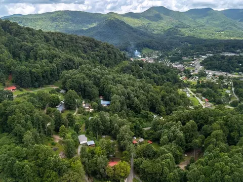 View/Area - 650 Sunrise Park, Sylva, NC 28779 photo 6 of 8