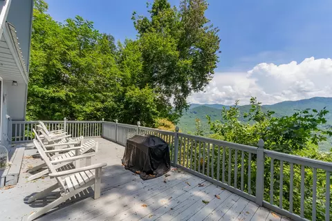 889 Big Ridge Rd, Franklin, NC 28734