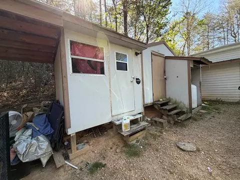 Exterior - 8 Matlock Hills Dr, Franklin, NC 28734 photo 3 of 8