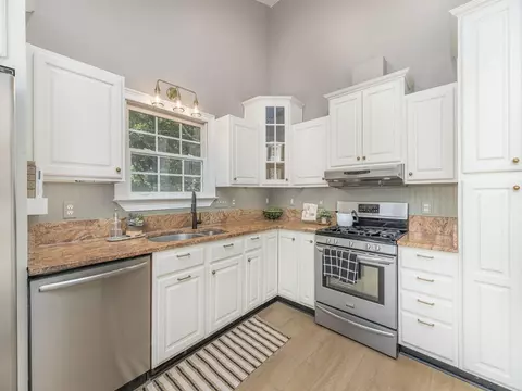 Kitchen - 499 Match Pt, Sylva, NC 28779 photo 3 of 6