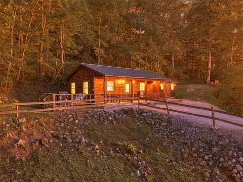 2277 Deep Gap Rd, Bryson City, NC 28713
