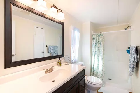 Bath - 32 Mystic Ln, Sylva, NC 28779 photo 2 of 2