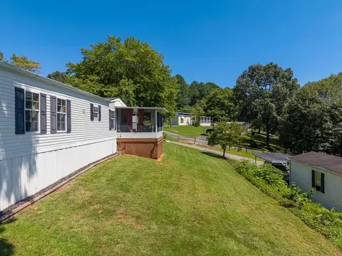 Exterior - 96 Beverly Dr, Franklin, NC 28734 photo 5 of 10