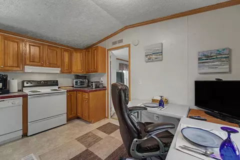Kitchen - 96 Beverly Dr, Franklin, NC 28734 photo 3 of 3