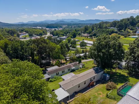 View/Area - 96 Beverly Dr, Franklin, NC 28734 photo 4 of 6