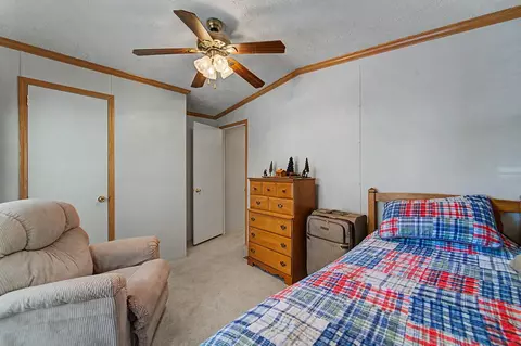Bedroom - 96 Beverly Dr, Franklin, NC 28734 photo 5 of 5