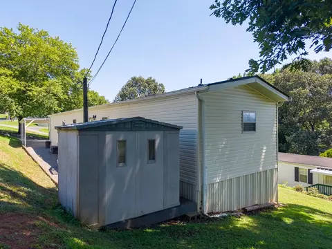 Exterior - 96 Beverly Dr, Franklin, NC 28734 photo 7 of 10