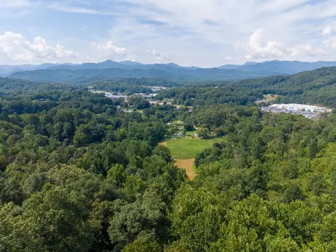 View/Area - 351 Browning Rd, Sylva, NC 28779 photo 2 of 12