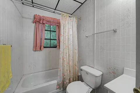 Bath - 351 Browning Rd, Sylva, NC 28779 photo 1 of 3