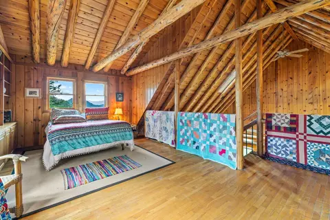 Bedroom - 3570 Crabtree Mountain Rd, Clyde, NC 28721 photo 2 of 4