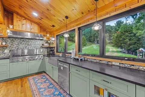 Kitchen - 3570 Crabtree Mountain Rd, Clyde, NC 28721 photo 4 of 5