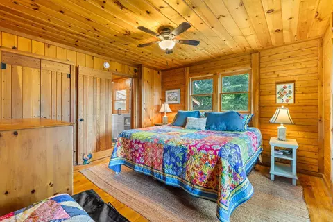 Bedroom - 3570 Crabtree Mountain Rd, Clyde, NC 28721 photo 1 of 4