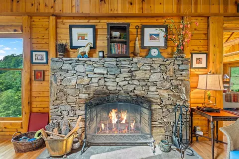 Living - 3570 Crabtree Mountain Rd, Clyde, NC 28721 photo 2 of 7