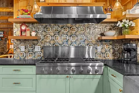 Kitchen - 3570 Crabtree Mountain Rd, Clyde, NC 28721 photo 3 of 5