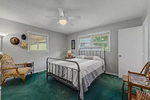 Bedroom - 22 Brookside Dr, Franklin, NC 28734 photo 4 of 5