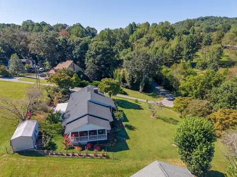 View/Area - 22 Brookside Dr, Franklin, NC 28734 photo 5 of 10