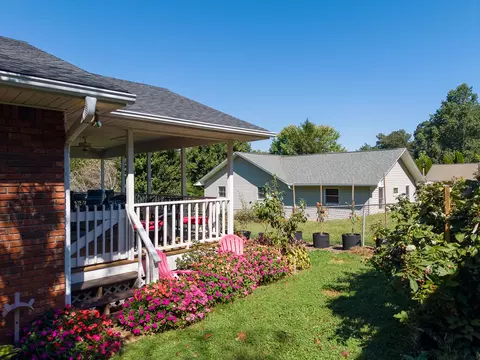 Exterior - 22 Brookside Dr, Franklin, NC 28734 photo 15 of 20