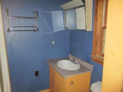 Bath - 3591 Morrow Rd, Murphy, NC 28906 photo 1 of 2