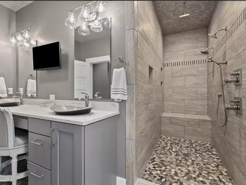 Bath - 117 Amberleaf Way, Cullowhee, NC 28723 photo 2 of 5