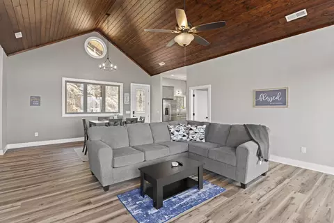 Living - 534 Preservation Trl, Sylva, NC 28779 photo 3 of 8