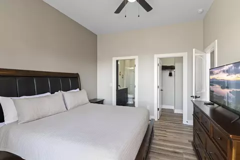Bedroom - 534 Preservation Trl, Sylva, NC 28779 photo 2 of 5
