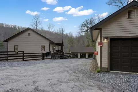 Exterior - 376 Preservation Trl, Sylva, NC 28779 photo 4 of 4