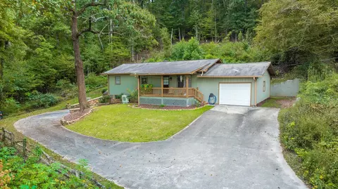 Exterior - 95 Parkview Ln, Franklin, NC 28734 photo 3 of 14