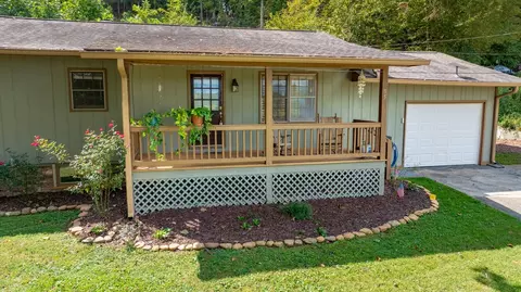 Exterior - 95 Parkview Ln, Franklin, NC 28734 photo 7 of 14