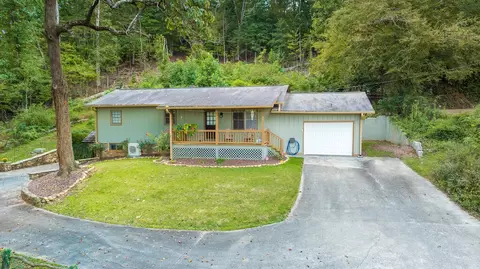 Exterior - 95 Parkview Ln, Franklin, NC 28734 photo 2 of 14
