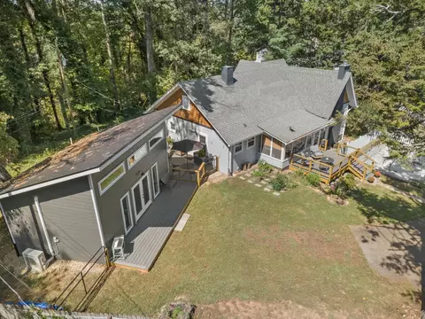 Exterior - 219 E Rogers St, Franklin, NC 28734 photo 23 of 24