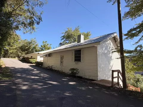 74 78 Hill St, Sylva, NC 28779
