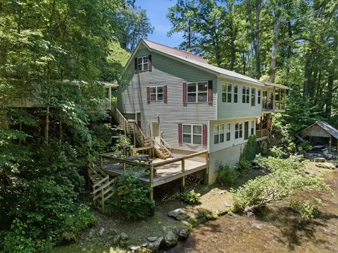 10435 Lower Alarka Rd, Bryson City, NC 28713