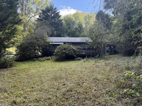 Exterior - 2794 E Fork Rd, Sylva, NC 28779 photo 3 of 12