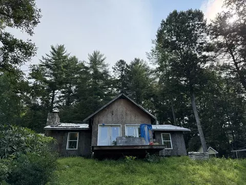 129 Weaver Ln, Otto, NC 28763