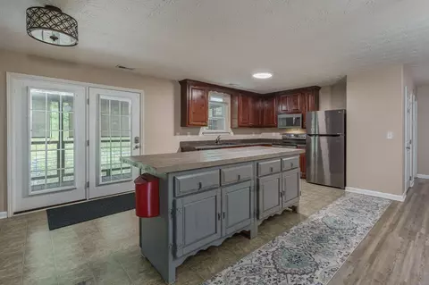 Kitchen - 168 Lilac Trl, Murphy, NC 28906 photo 5 of 5
