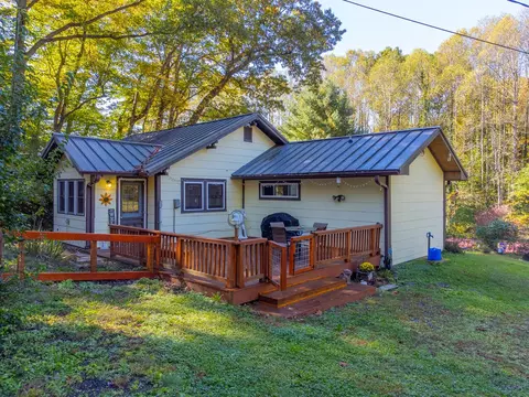 Exterior - 152 Mills Branch Rd, Sylva, NC 28779 photo 1 of 8