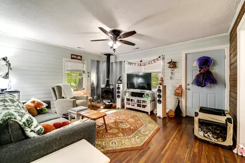 Living - 152 Mills Branch Rd, Sylva, NC 28779 photo 2 of 3