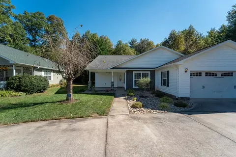 Exterior - 32 Coventry Cir E, Franklin, NC 28734 photo 3 of 22
