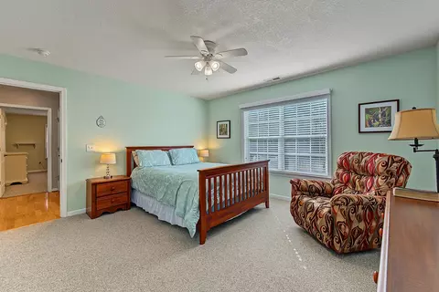 Bedroom - 32 Coventry Cir E, Franklin, NC 28734 photo 4 of 6
