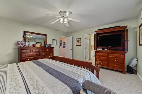 Bedroom - 32 Coventry Cir E, Franklin, NC 28734 photo 2 of 6