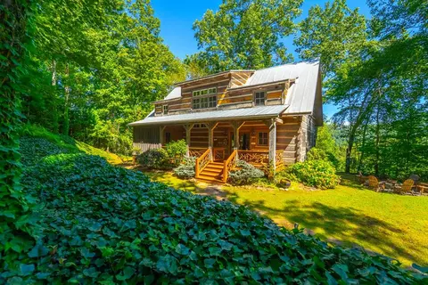 Exterior - 246 Fiddle And A Bow Ln, Sylva, NC 28779 photo 6 of 30