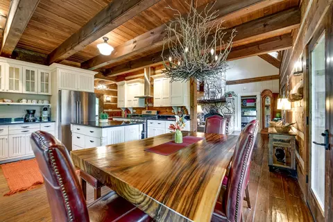 Dining - 246 Fiddle And A Bow Ln, Sylva, NC 28779 photo 2 of 3