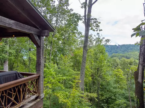 Exterior - 246 Fiddle And A Bow Ln, Sylva, NC 28779 photo 23 of 30