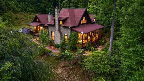 364 Mamies Way, Almond, NC 28702